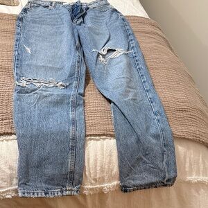 Dynamite Women’s Relaxed Light Blue Jeans